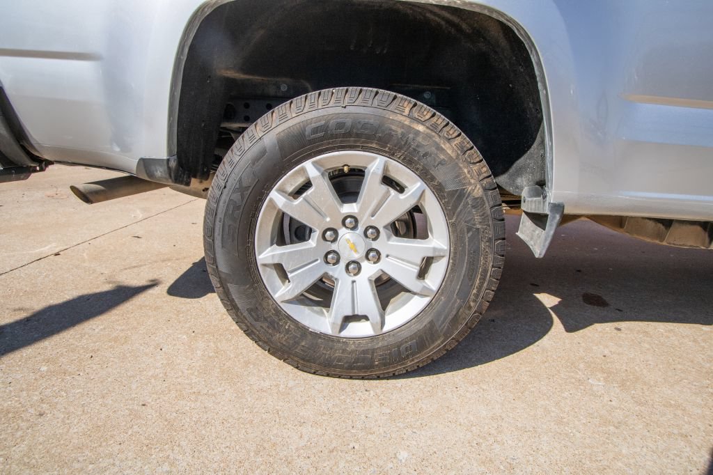 Used 2020 Chevrolet Colorado LT w/ Safety Package RWD image 15
