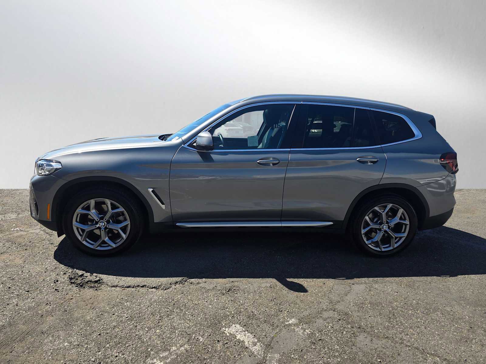 Used 2024 BMW X3 sDrive30i w/ Convenience Package image 6