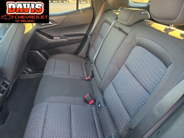 New 2027 Chevrolet Equinox LT AWD/4WD image 17