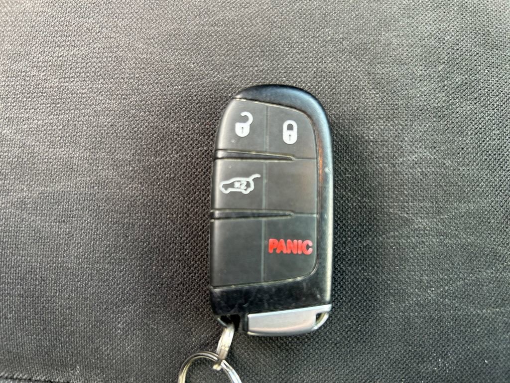 Used 2020 Dodge Durango SXT AWD/4WD image 31