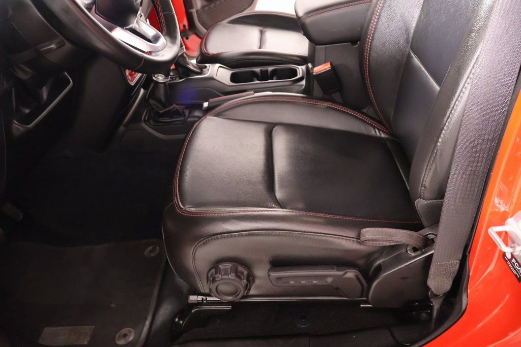 Used 2022 Jeep Gladiator Rubicon w/ LED Lighting Group image 11