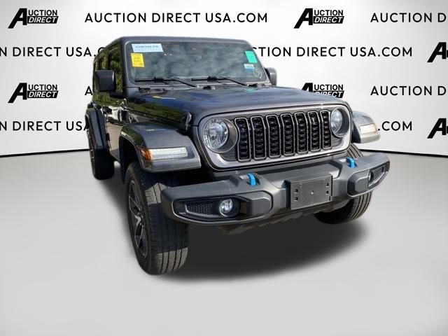 Used 2024 Jeep Wrangler Unlimited w/ Convenience Group AWD/4WD image 3