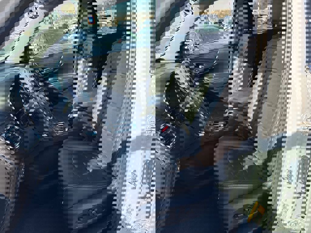 Used 2019 Chevrolet Equinox Premier image 8