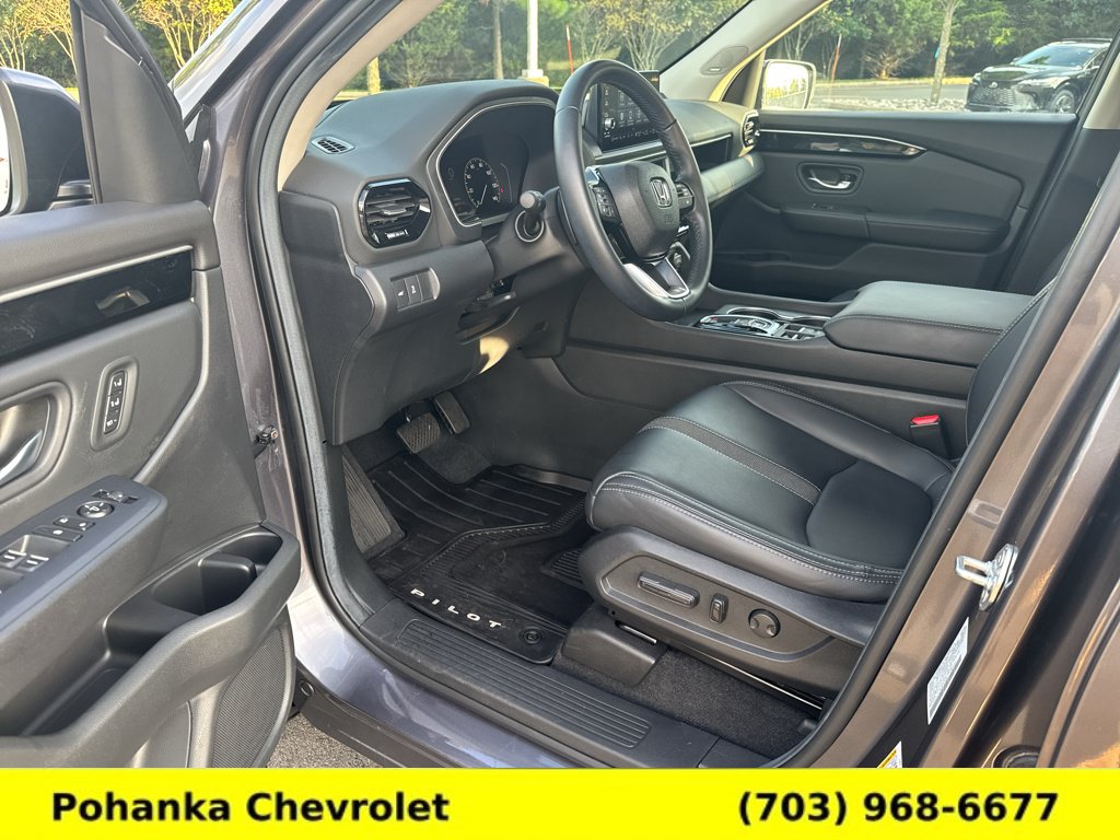 Used 2025 Honda Pilot Touring image 27