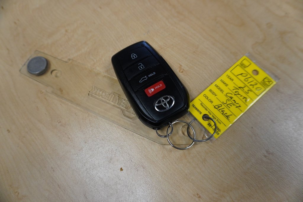 Used 2025 Toyota Camry XSE image 35