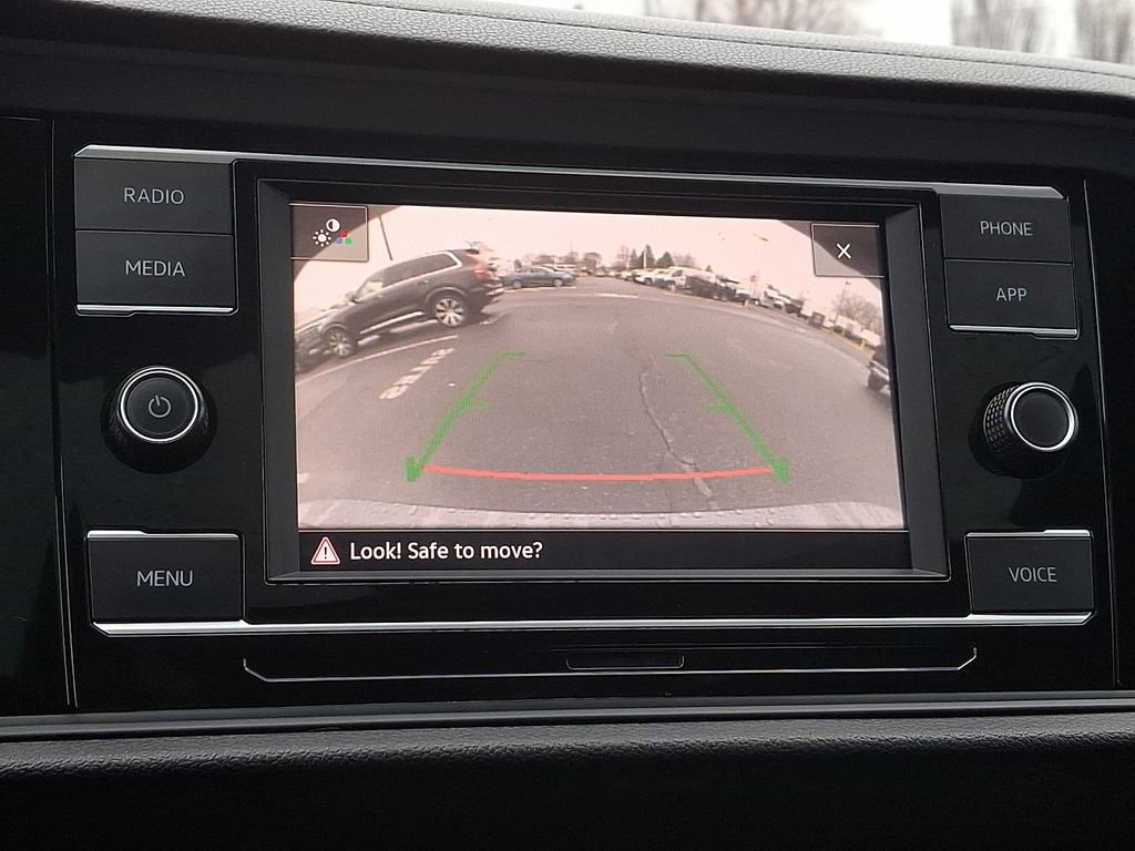 Used 2024 Volkswagen Jetta SE image 19