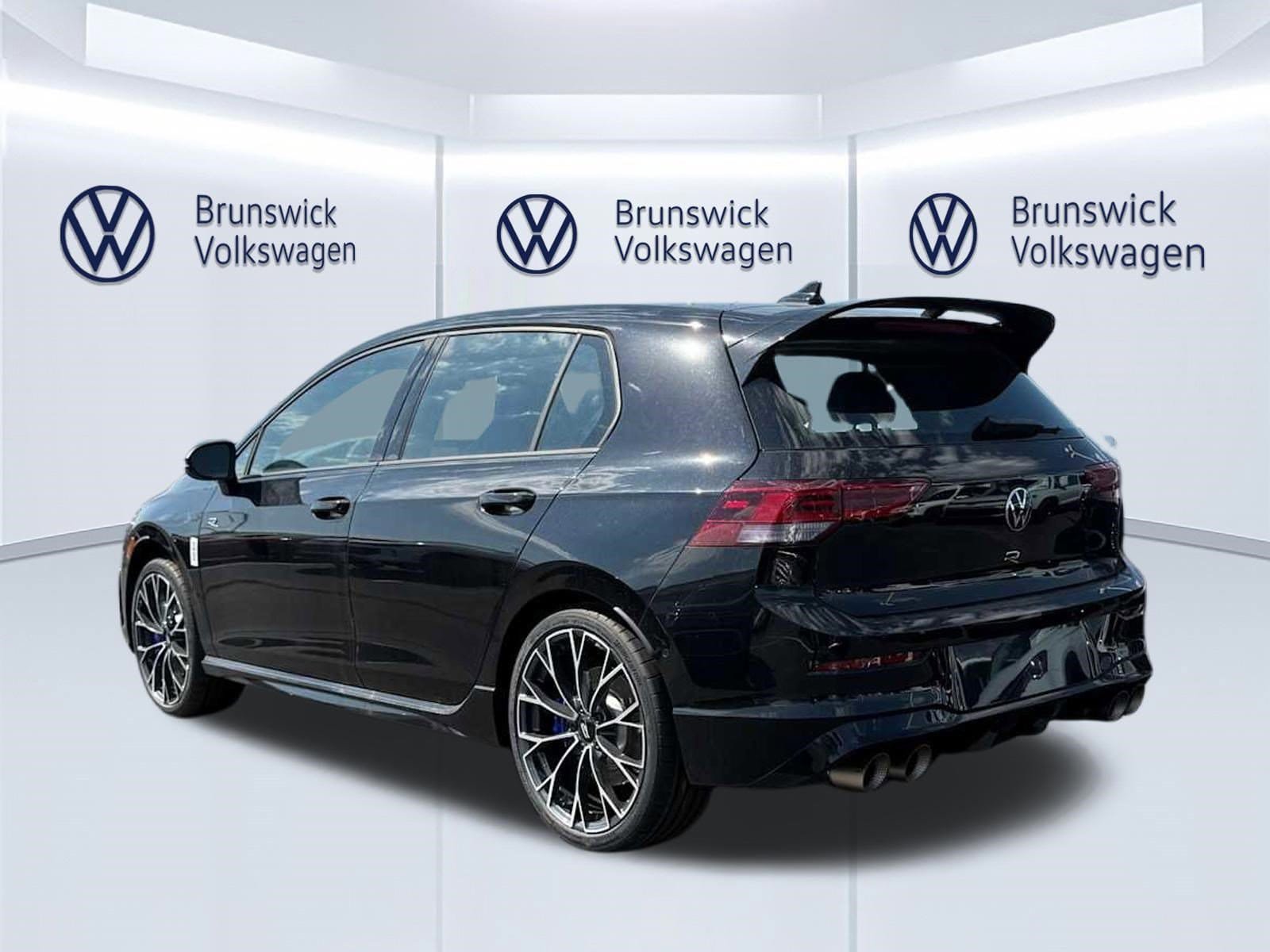 New 2026 Volkswagen Golf w/ Euro Style Package AWD/4WD image 4