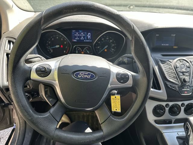Used 2014 Ford Focus SE FWD image 13