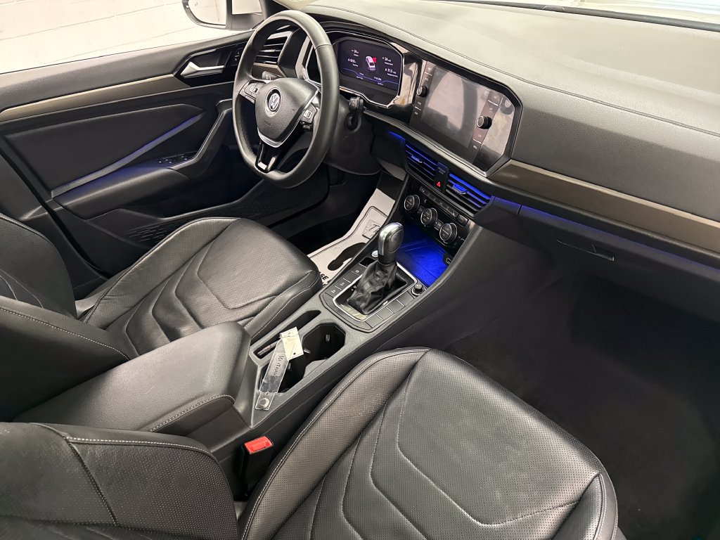 Used 2020 Volkswagen Jetta SEL Premium FWD image 28