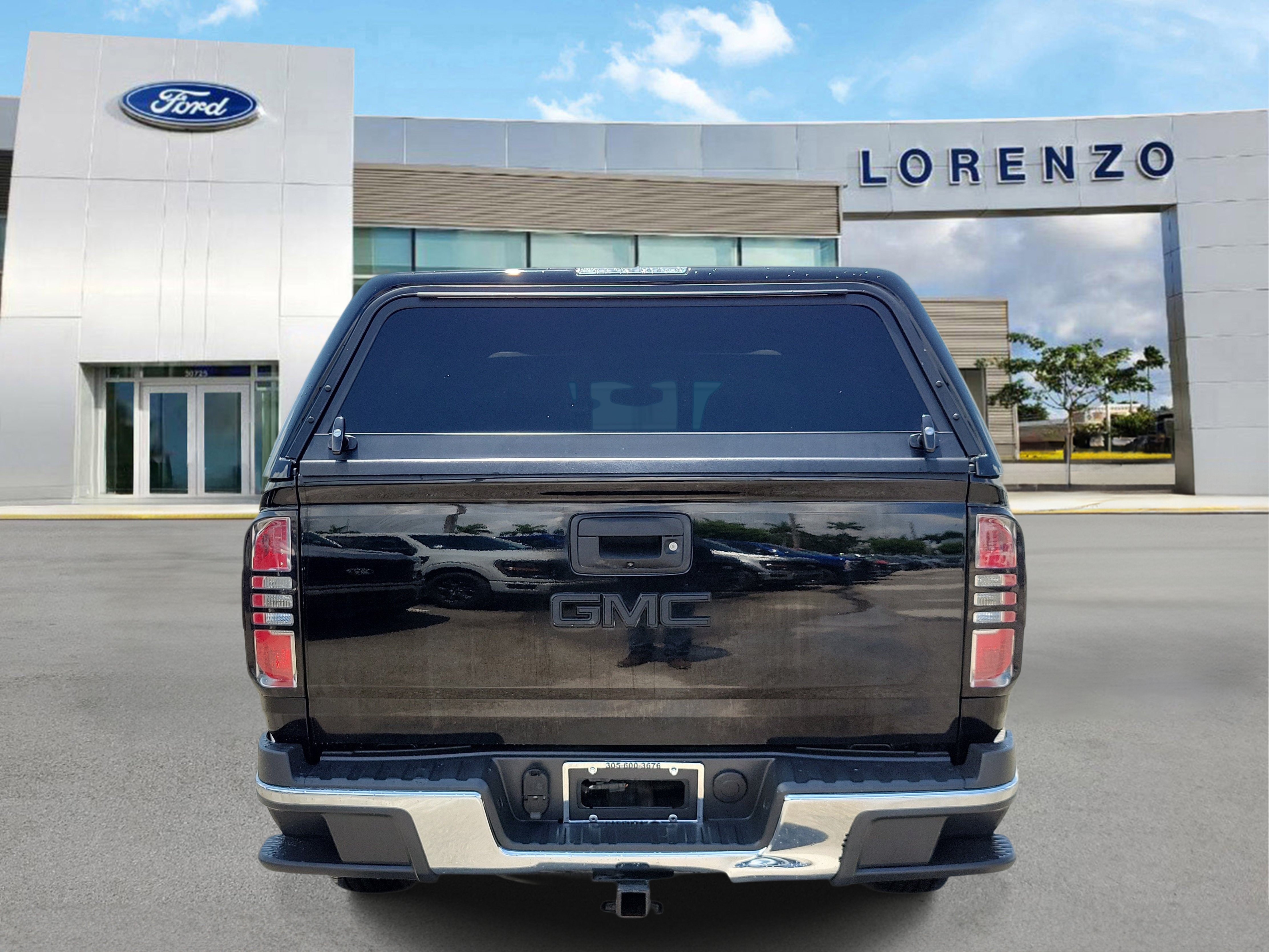 Used 2016 GMC Canyon SLE w/ Nightfall Edition AWD/4WD image 6