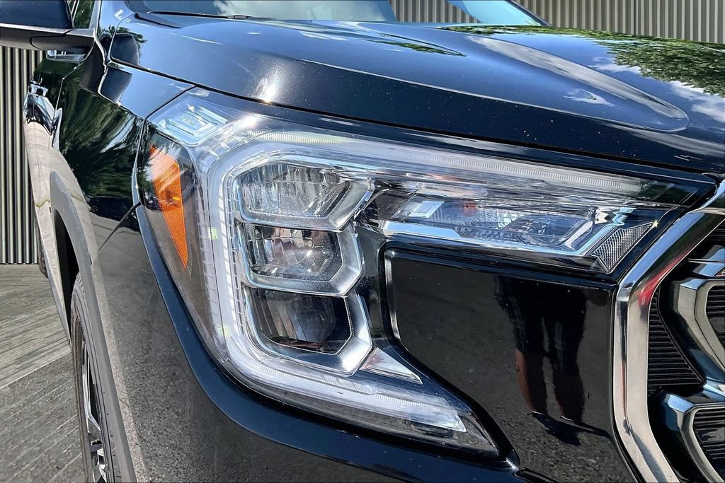 Used 2023 GMC Terrain AT4 AWD/4WD image 29