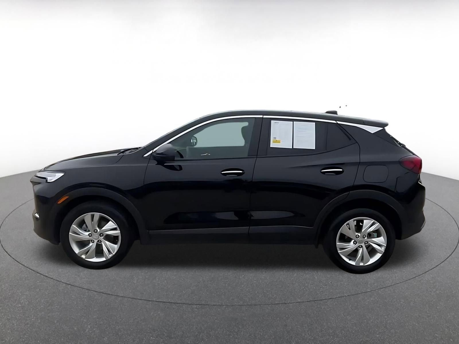 Used 2025 Buick Encore GX Preferred FWD image 9