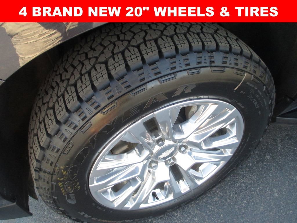 Used 2022 Chevrolet Tahoe LT w/ Luxury Package image 3