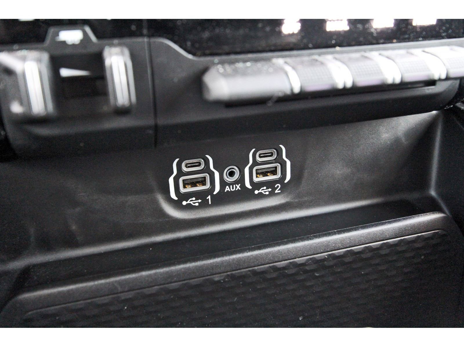 Used 2024 RAM 1500 Laramie image 29