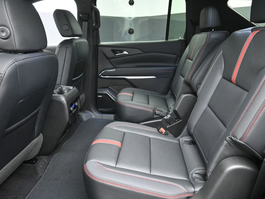 New 2026 Chevrolet Traverse RS image 12