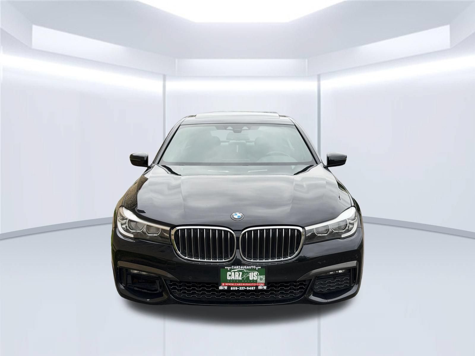 Used 2019 BMW 740i xDrive w/ M Sport Package AWD/4WD image 2
