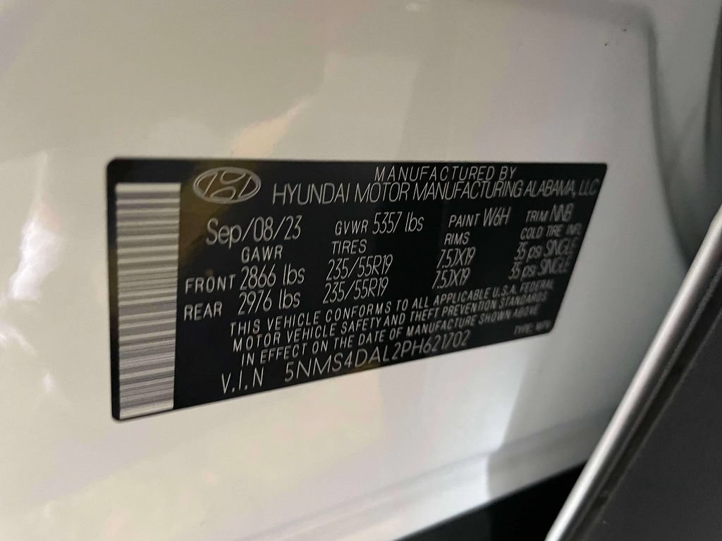 Used 2023 Hyundai Santa Fe Limited AWD/4WD image 19