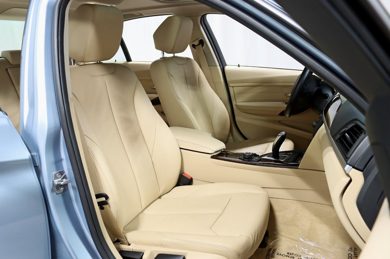 Used 2013 BMW 320i xDrive Sedan AWD/4WD image 23