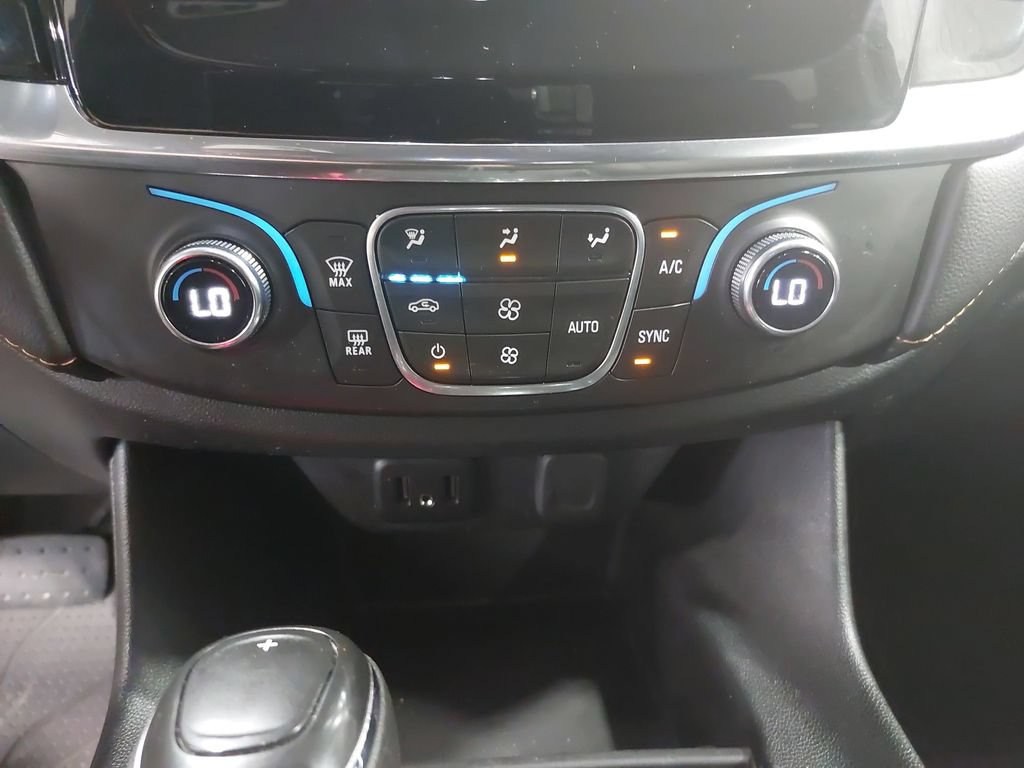Used 2020 Chevrolet Traverse LS w/ LPO, Floor Liner Package AWD/4WD image 20