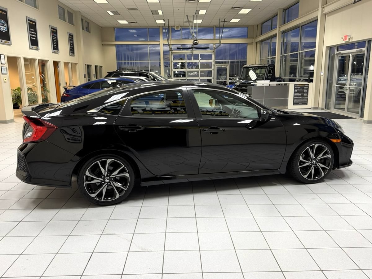 Used 2018 Honda Civic Si image 8