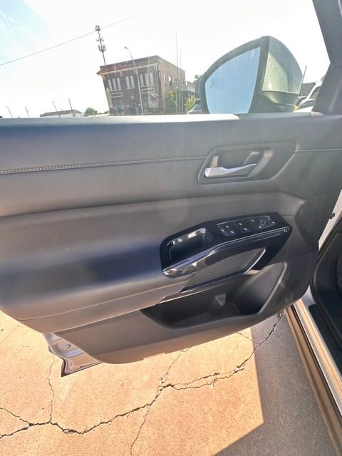 Certified 2022 Nissan Pathfinder SV w/ SV Premium Package image 20