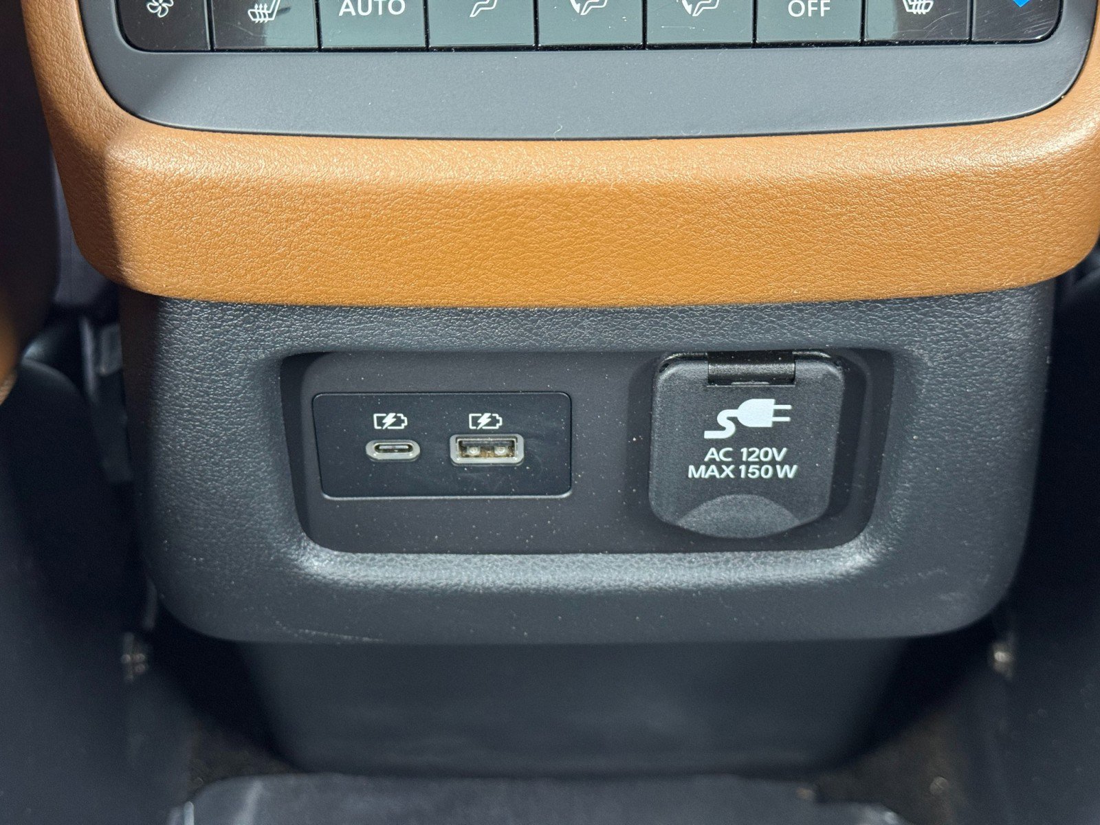 Used 2023 Nissan Pathfinder Platinum image 35