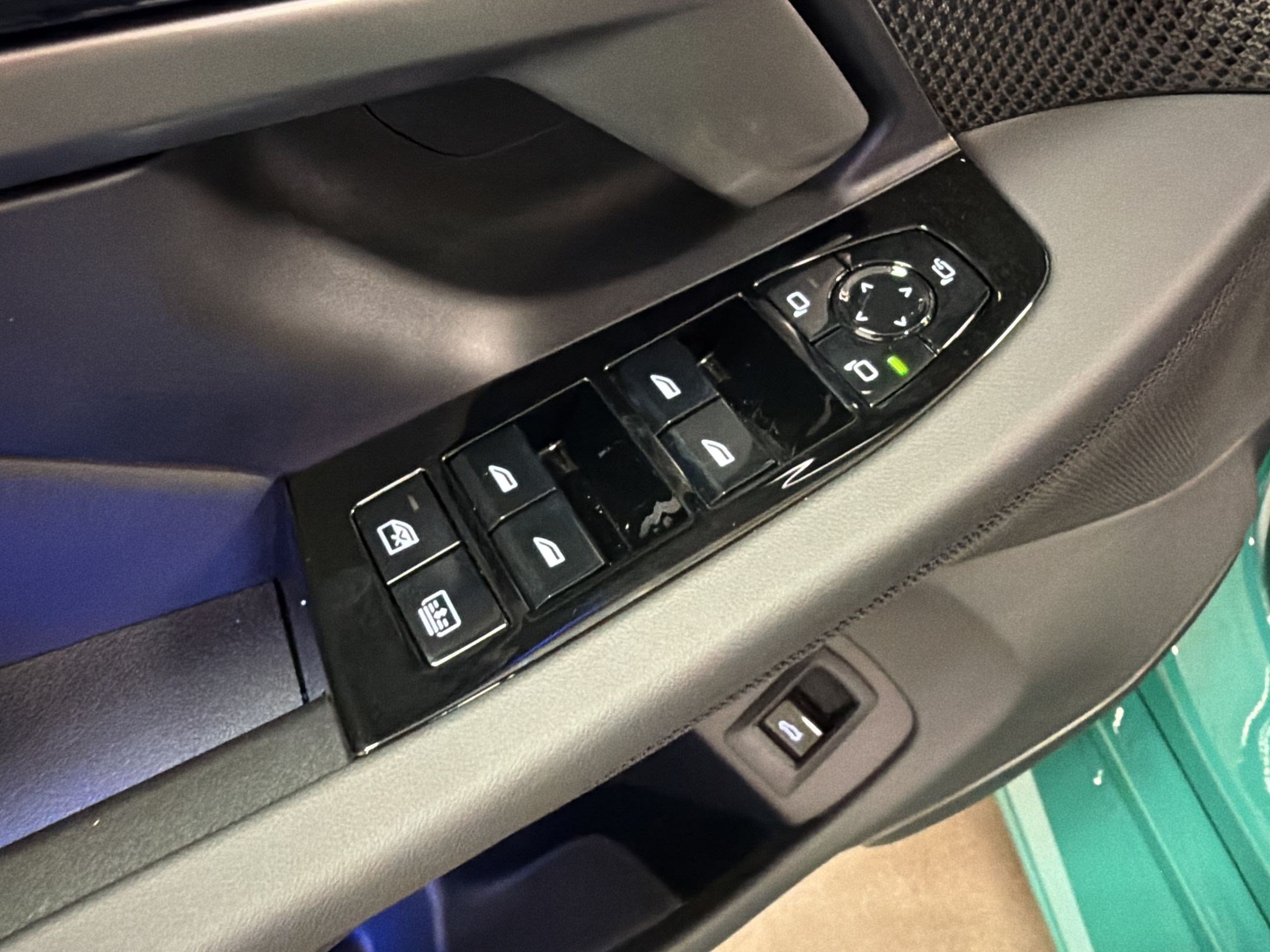 New 2027 BMW M5 w/ Executive Package AWD/4WD image 26