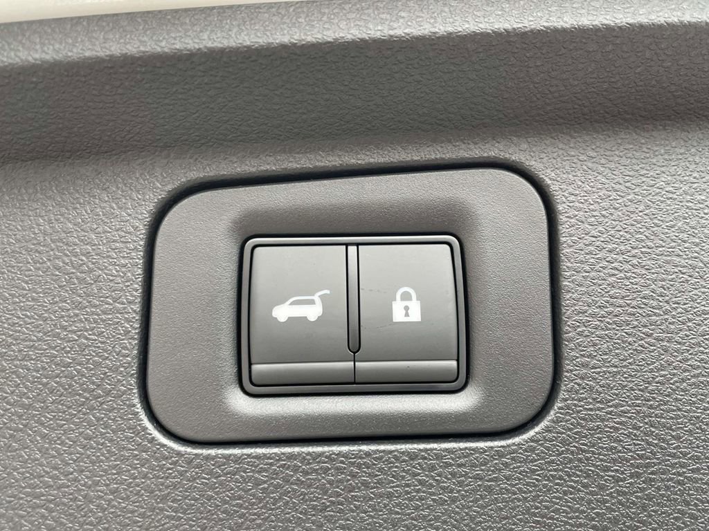 New 2026 Nissan Armada Platinum image 7