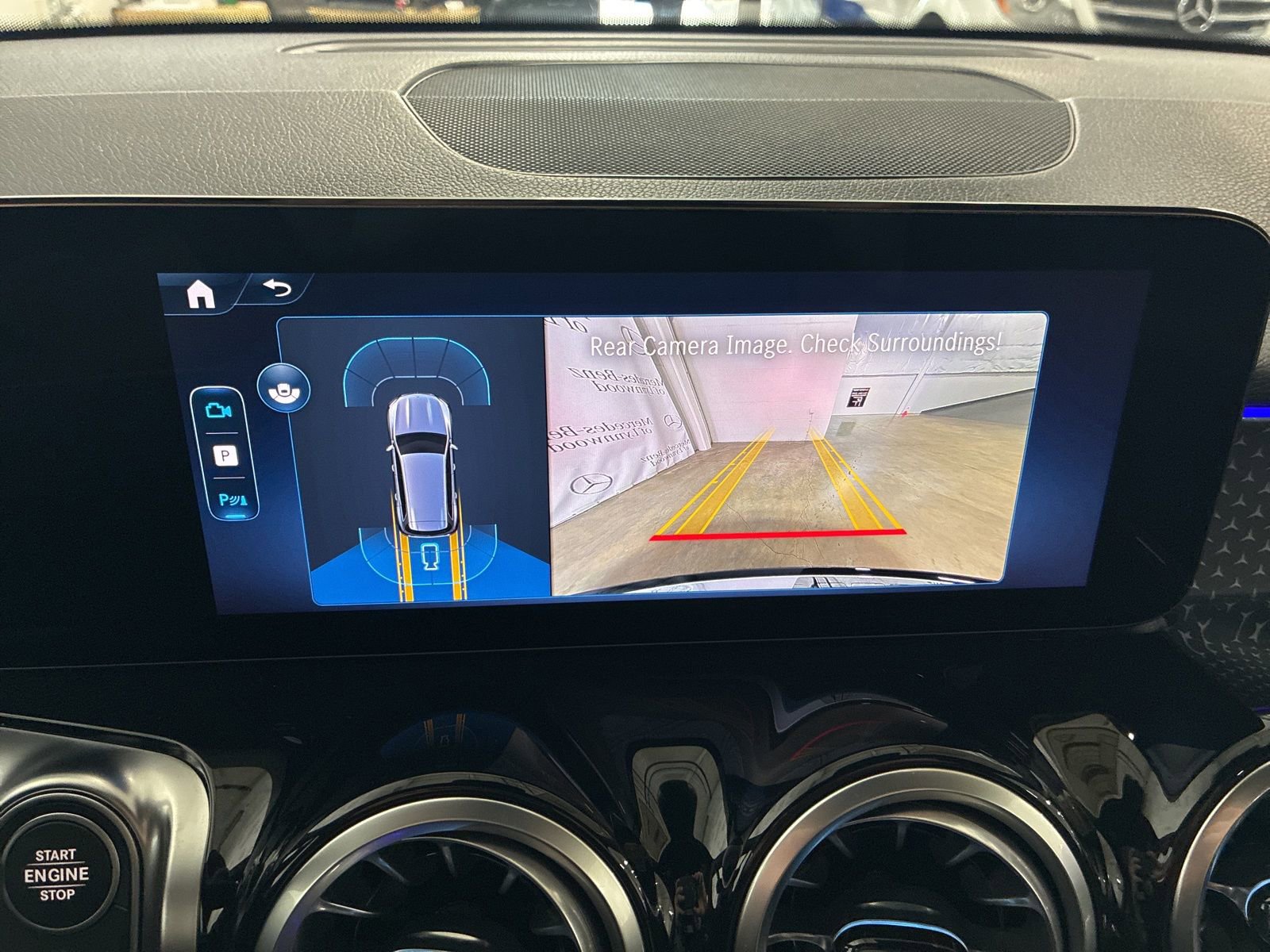 New 2025 Mercedes-Benz GLB 250 4MATIC image 14