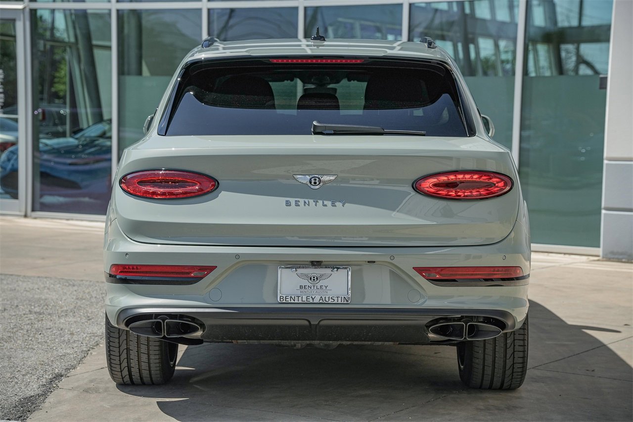 New 2025 Bentley Bentayga Extended Wheelbase image 16