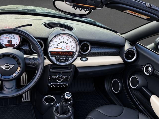 Used 2013 MINI Cooper Roadster S FWD image 3