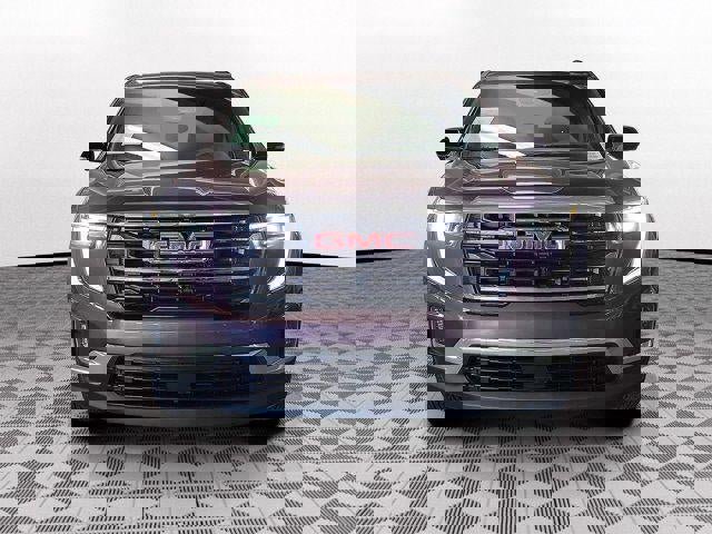 Used 2024 GMC Acadia Elevation w/ Luxury Package image 2