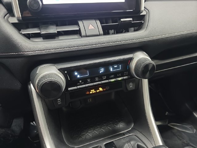 Certified 2023 Toyota RAV4 LE AWD/4WD image 21