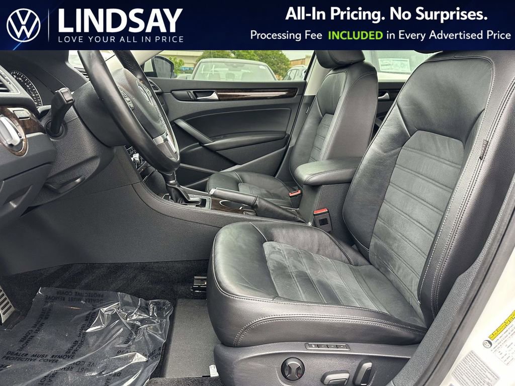 Used 2015 Volkswagen Passat TDI SEL Premium FWD image 11
