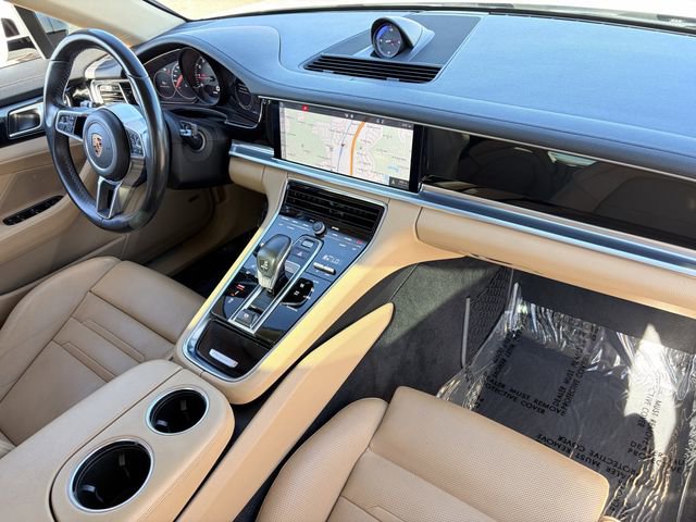 Used 2018 Porsche Panamera RWD image 20