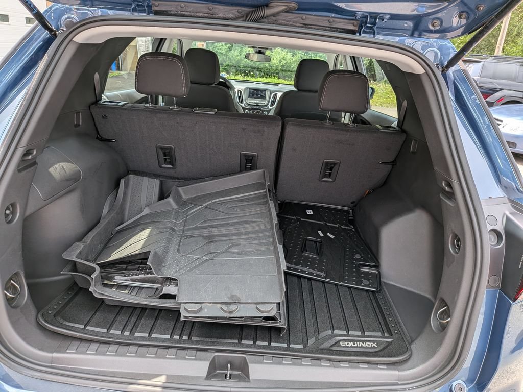 Used 2024 Chevrolet Equinox LS w/ LPO, Floor Liner Package AWD/4WD image 31