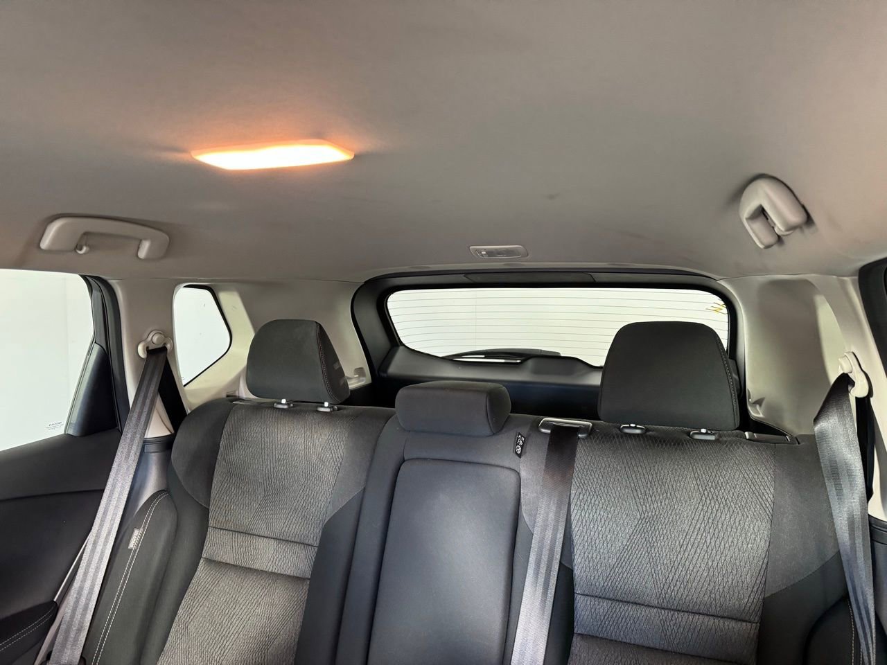 Used 2025 Nissan Rogue SV image 4