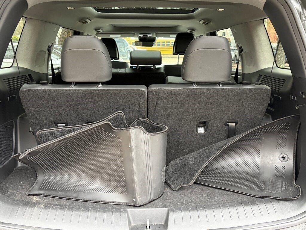 Used 2024 Hyundai Santa Fe Limited image 10