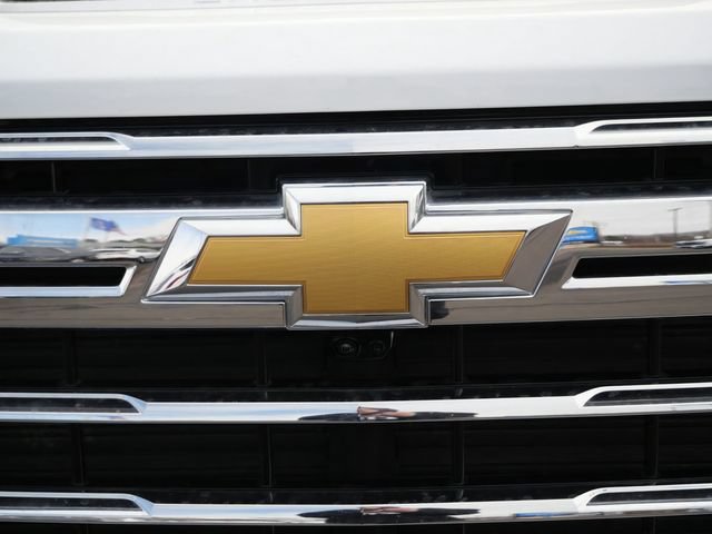 Used 2025 Chevrolet Silverado 2500 LTZ w/ LTZ Premium Package AWD/4WD image 8