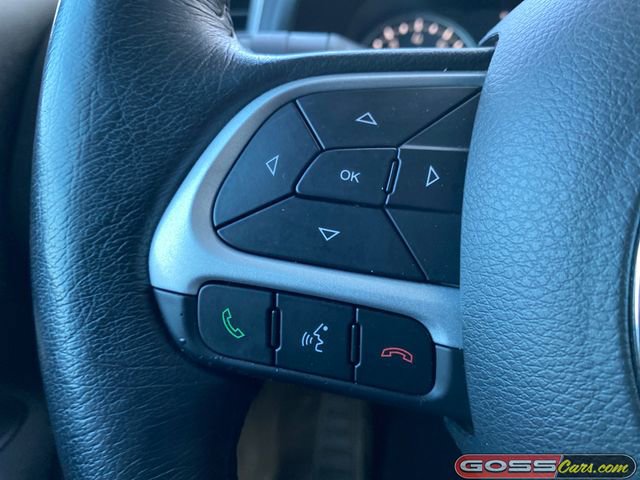 Used 2020 Jeep Renegade Latitude w/ Cold Weather Group image 17