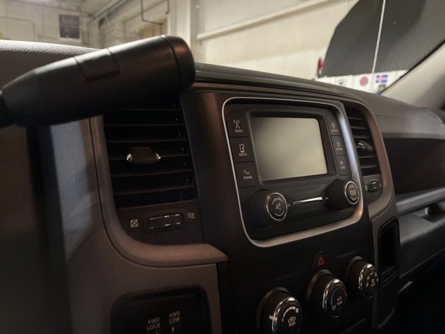 Used 2018 RAM 2500 Tradesman w/ Chrome Appearance Group image 17
