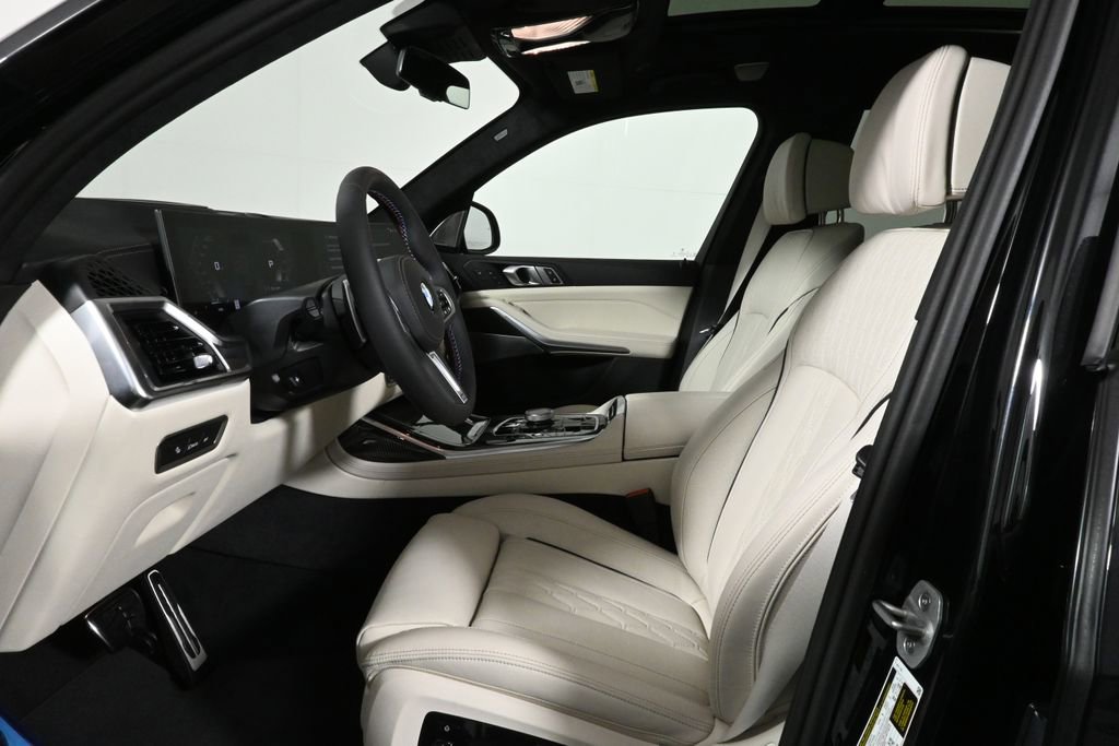 New 2026 BMW X7 M60i image 3