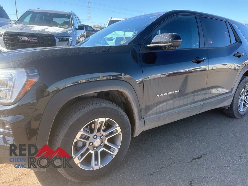 Used 2025 GMC Terrain Elevation AWD/4WD image 10