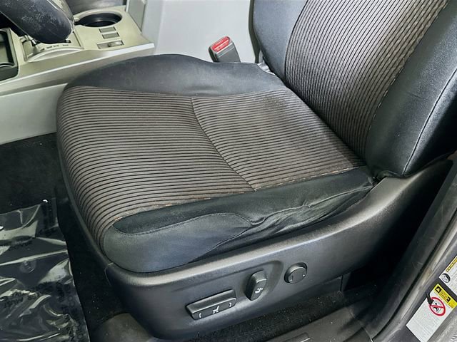 Used 2021 Nissan Titan SL w/ Moonroof Package image 20