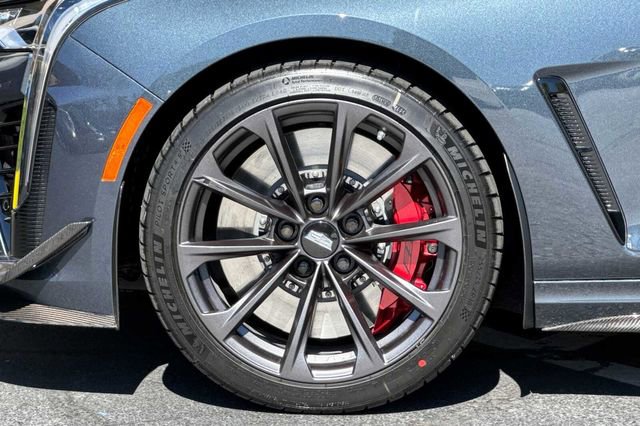 New 2026 Cadillac CT4 V Blackwing w/ Carbon Fiber 1 Package image 25