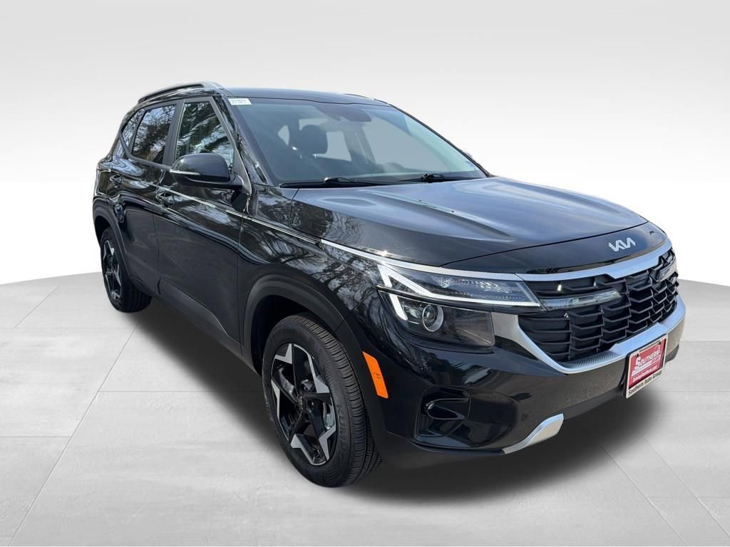 Certified 2025 Kia Seltos S image 8