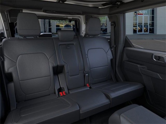 New 2025 Ford Bronco Badlands image 11