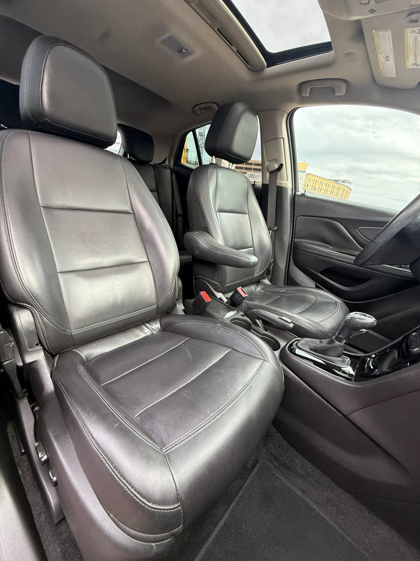 Used 2018 Buick Encore Essence AWD/4WD image 15