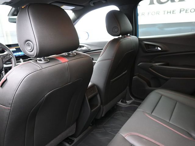 Used 2025 Chevrolet Trax RS w/ Driver Confidence Package image 23