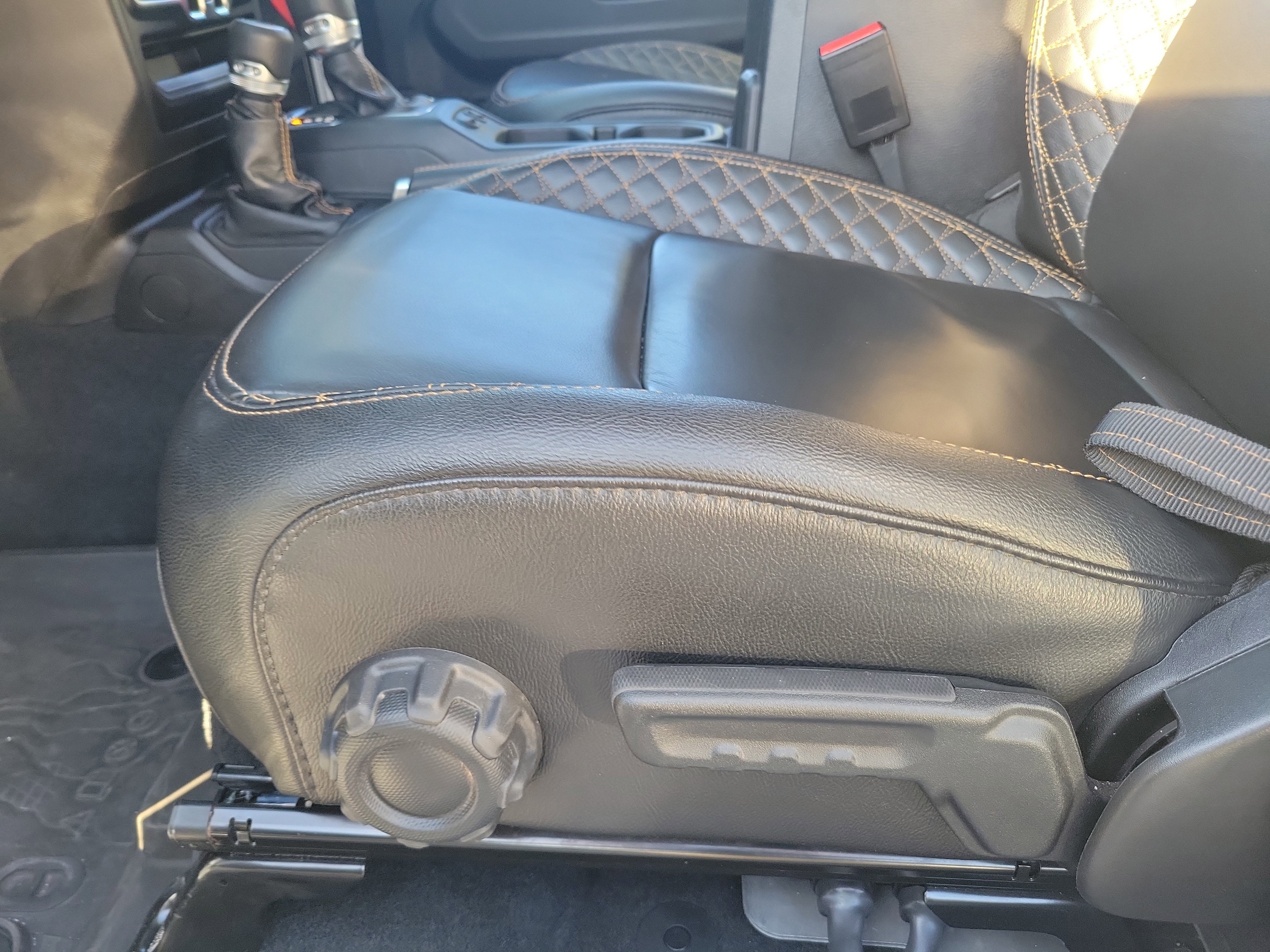 Used 2023 Jeep Gladiator Overland image 20